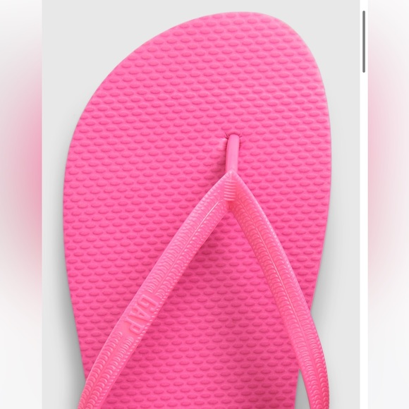 NWT Barbie Pink Flip flops - Picture 2 of 4
